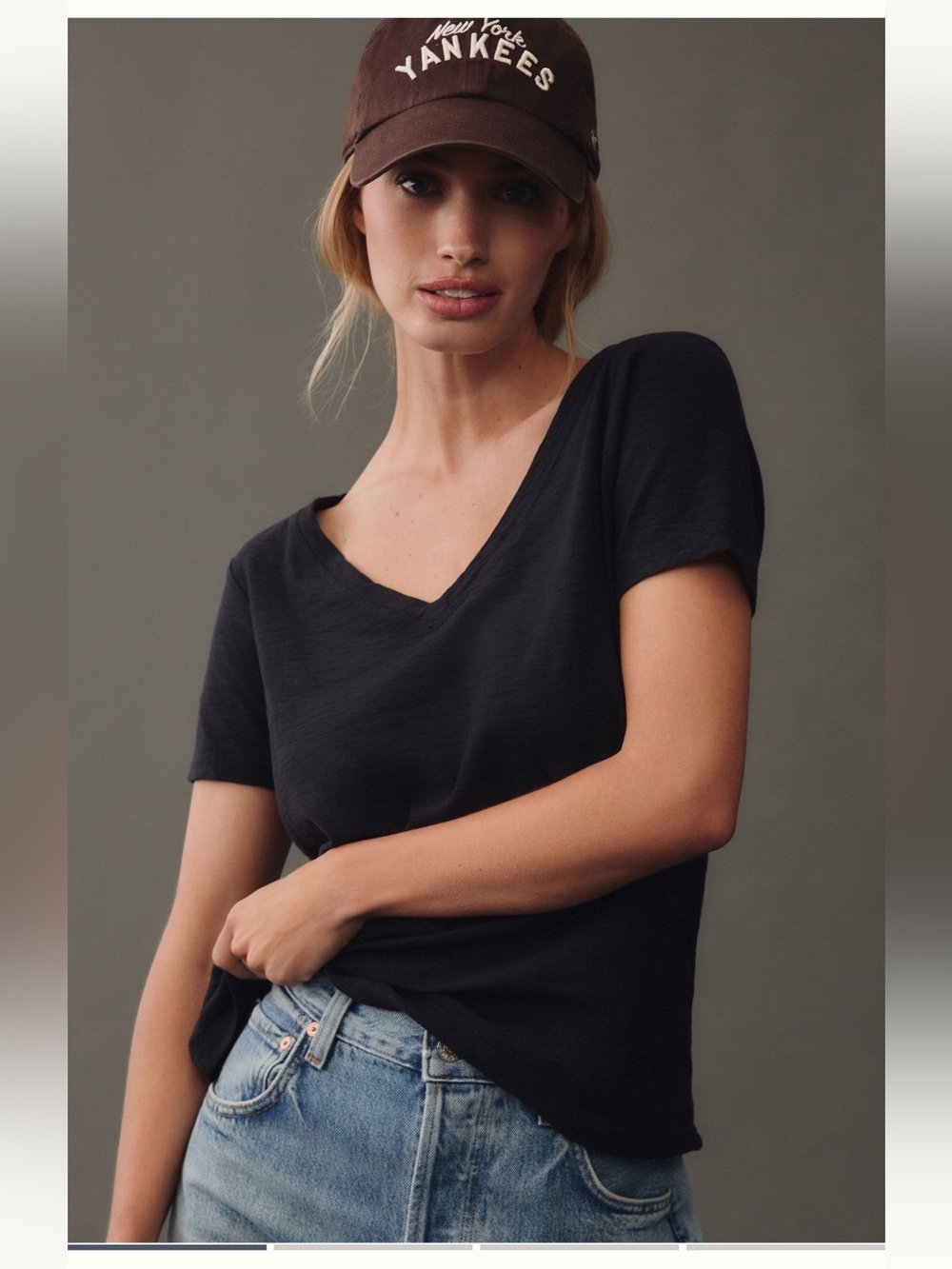 Anthropology Pilcro Bennie Cotton Slim V-Neck Tee in Black